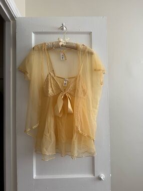 Fashion Bug Sheer Yellow Lace Babydoll with Satin Tie and Shawl